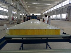 河南耐用的聚氨酯封边岩棉生产线|乌市复合板设备